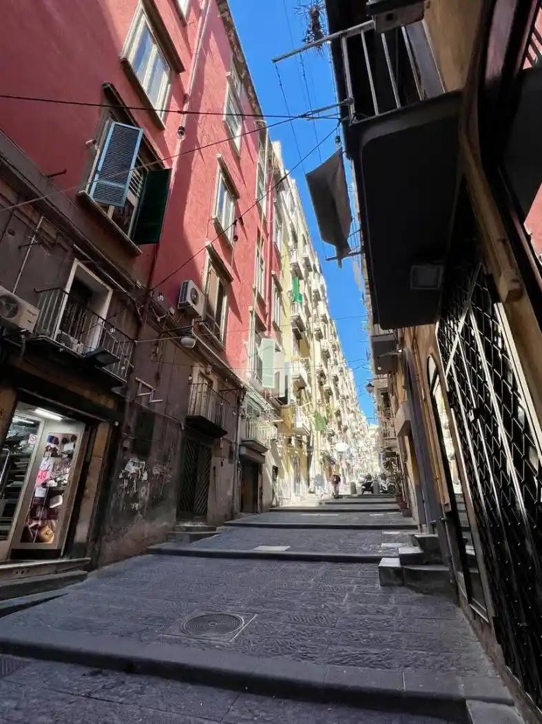 Appartamento in vendita a Napoli