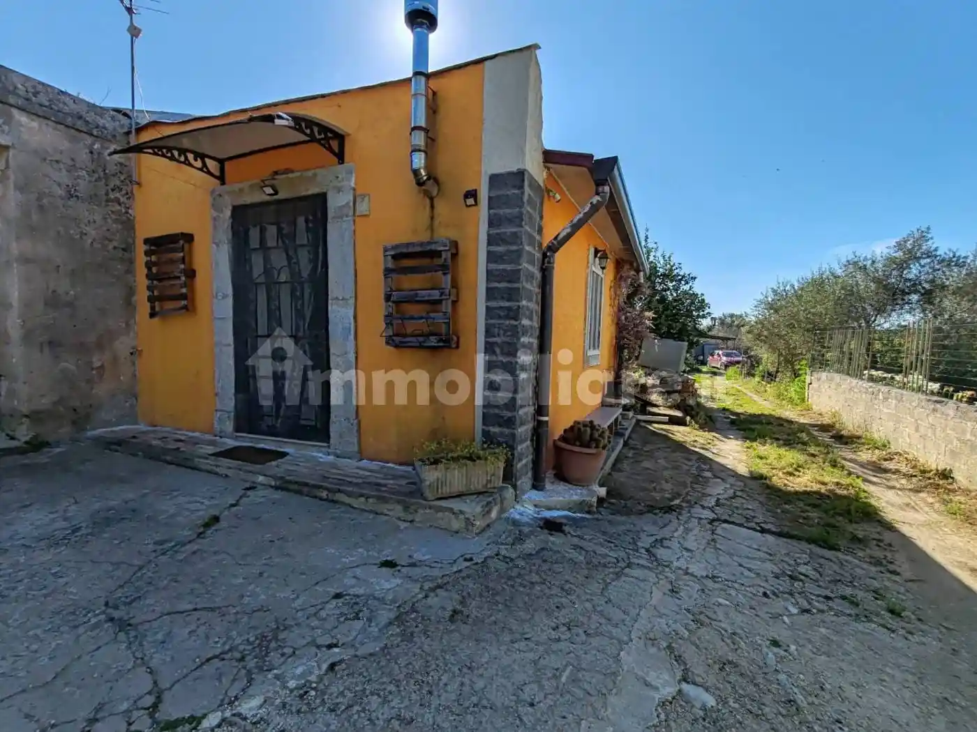 Rustico - Casale in vendita a Floridia