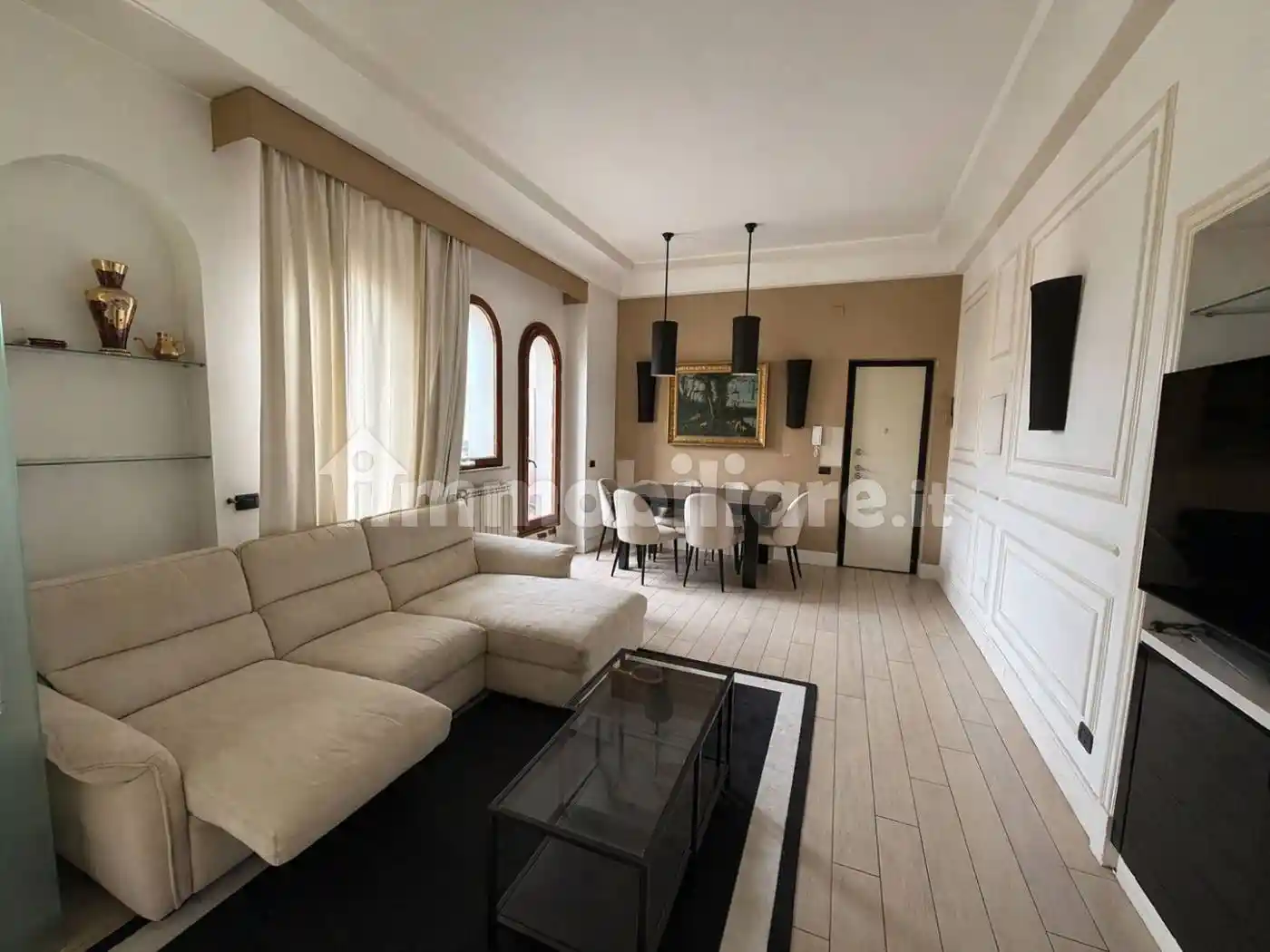 Appartamento in vendita a Napoli