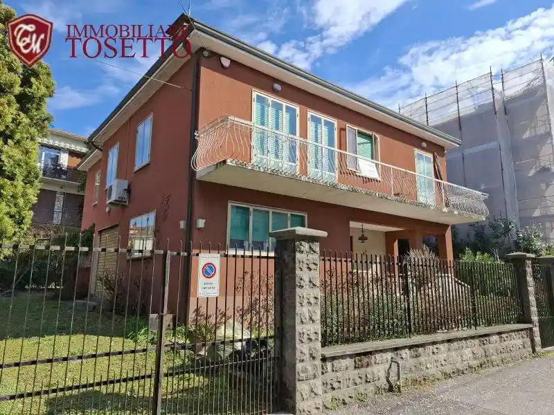 Villa in vendita a Vicenza
