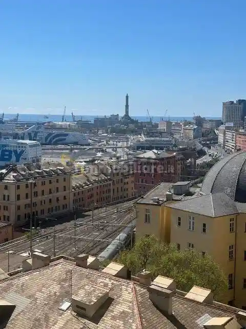 Appartamento in affitto a Genova