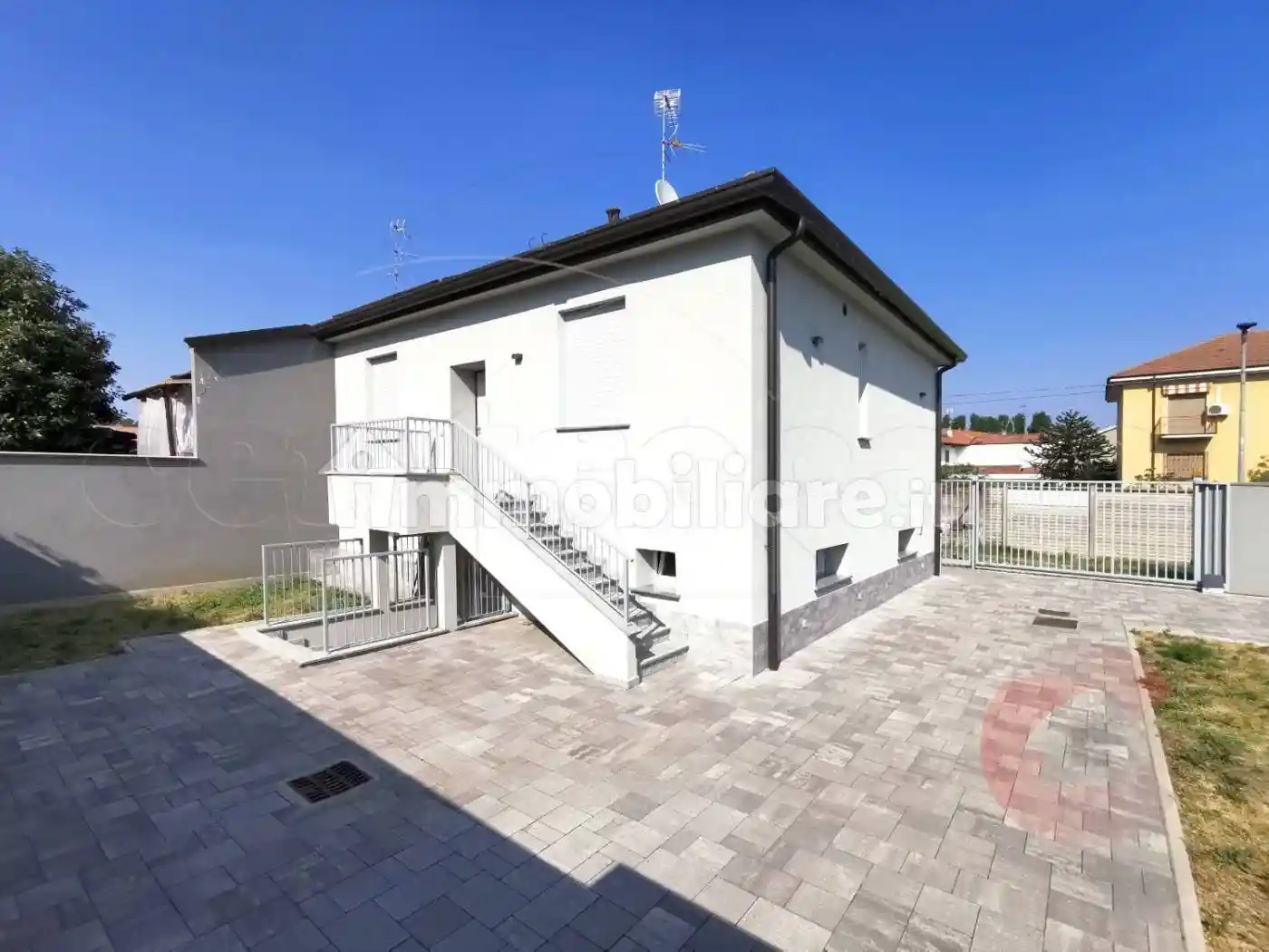 Villa in vendita a Bareggio