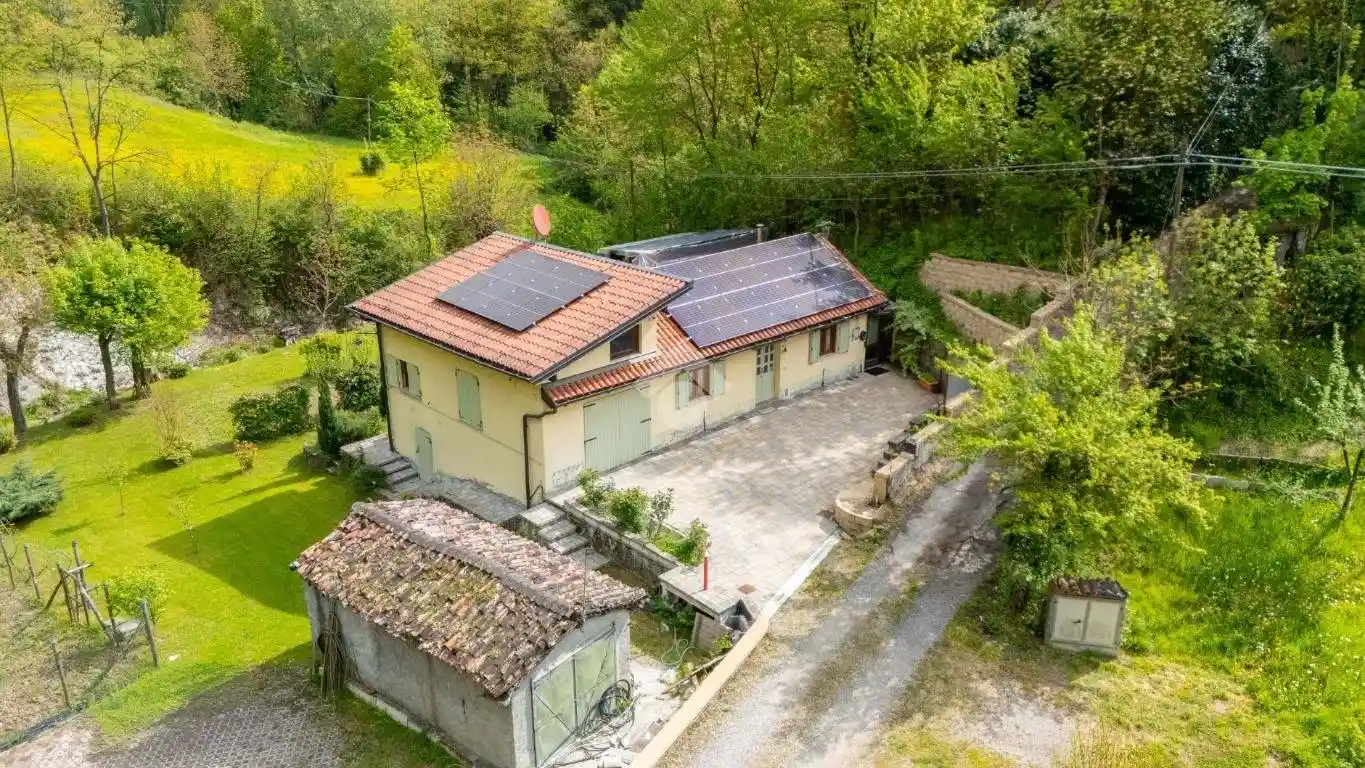 Casa indipendente in vendita a Casina