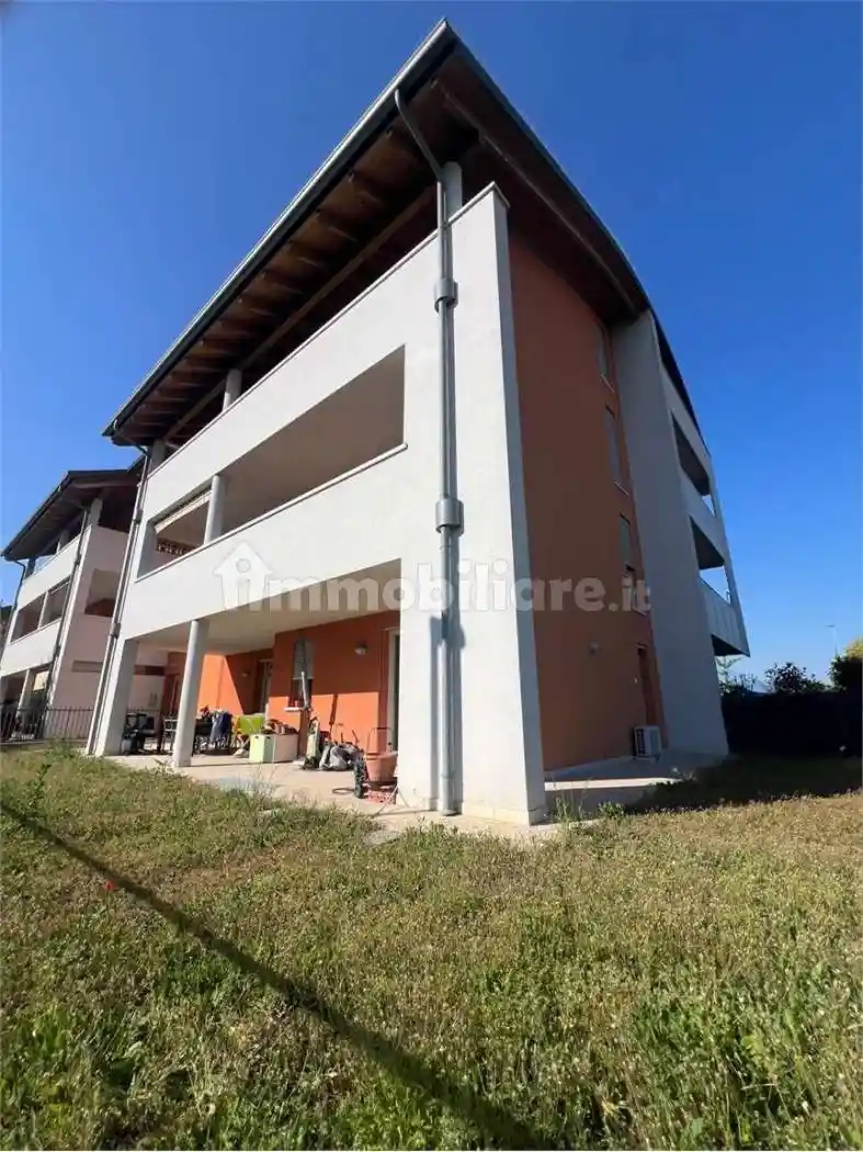 Appartamento in vendita a Villafranca di Verona