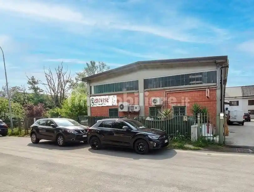 Casa indipendente in vendita a Opera