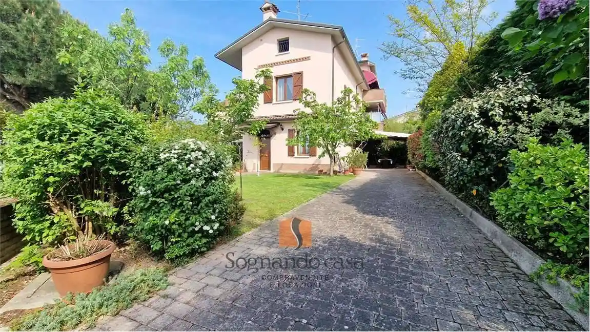 Villa in vendita a Ravenna