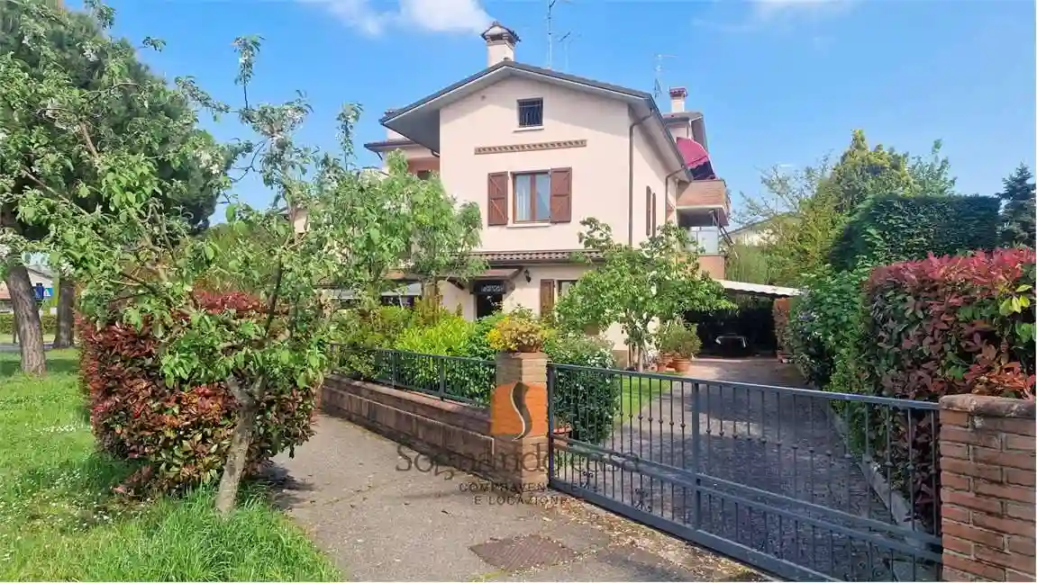 Villa - foto 2