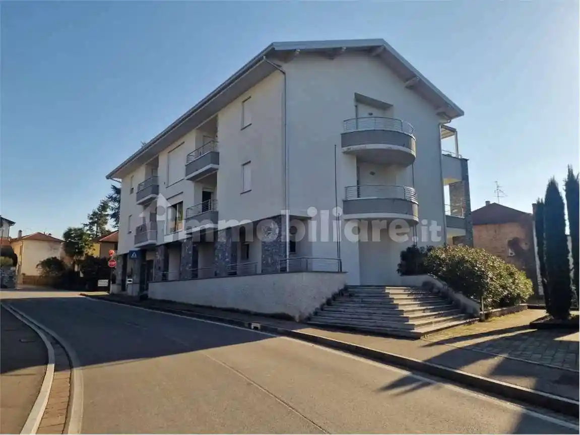 Appartamento in vendita a Bizzarone