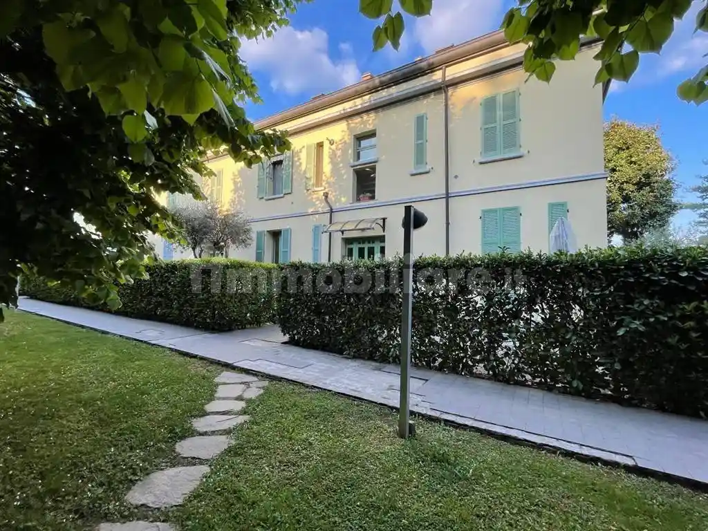 Appartamento in affitto a Jerago con Orago