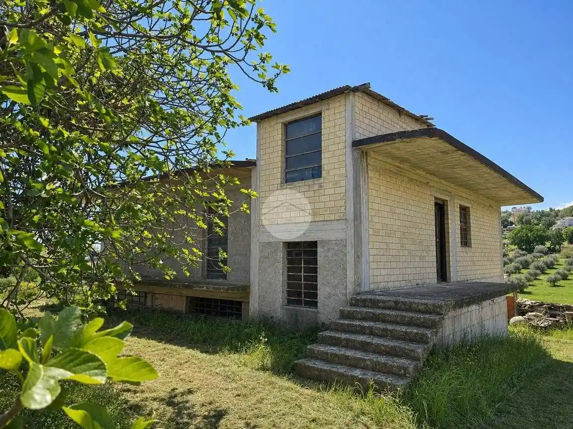 Rustico - Casale in vendita a Civitanova Marche