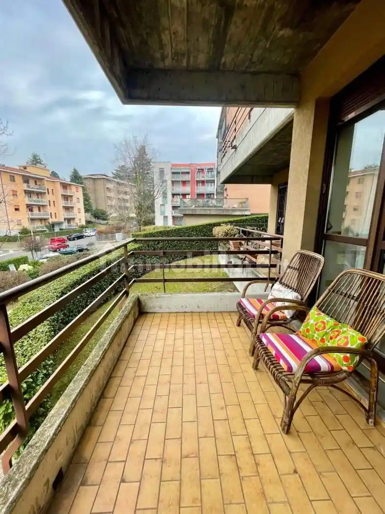 Appartamento in affitto a Varese