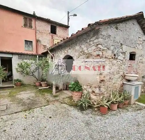 Casa indipendente in vendita a Pietrasanta