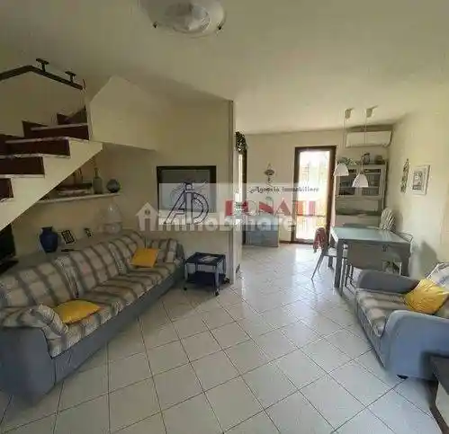 Casa indipendente in vendita a Montignoso