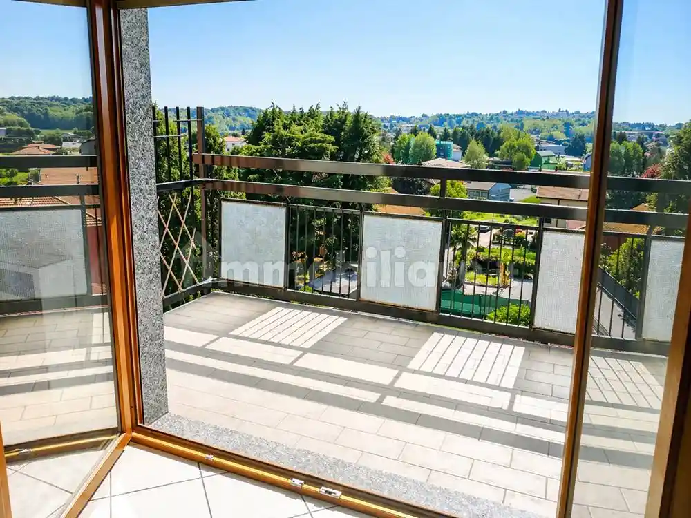 Appartamento in vendita a Bulgarograsso