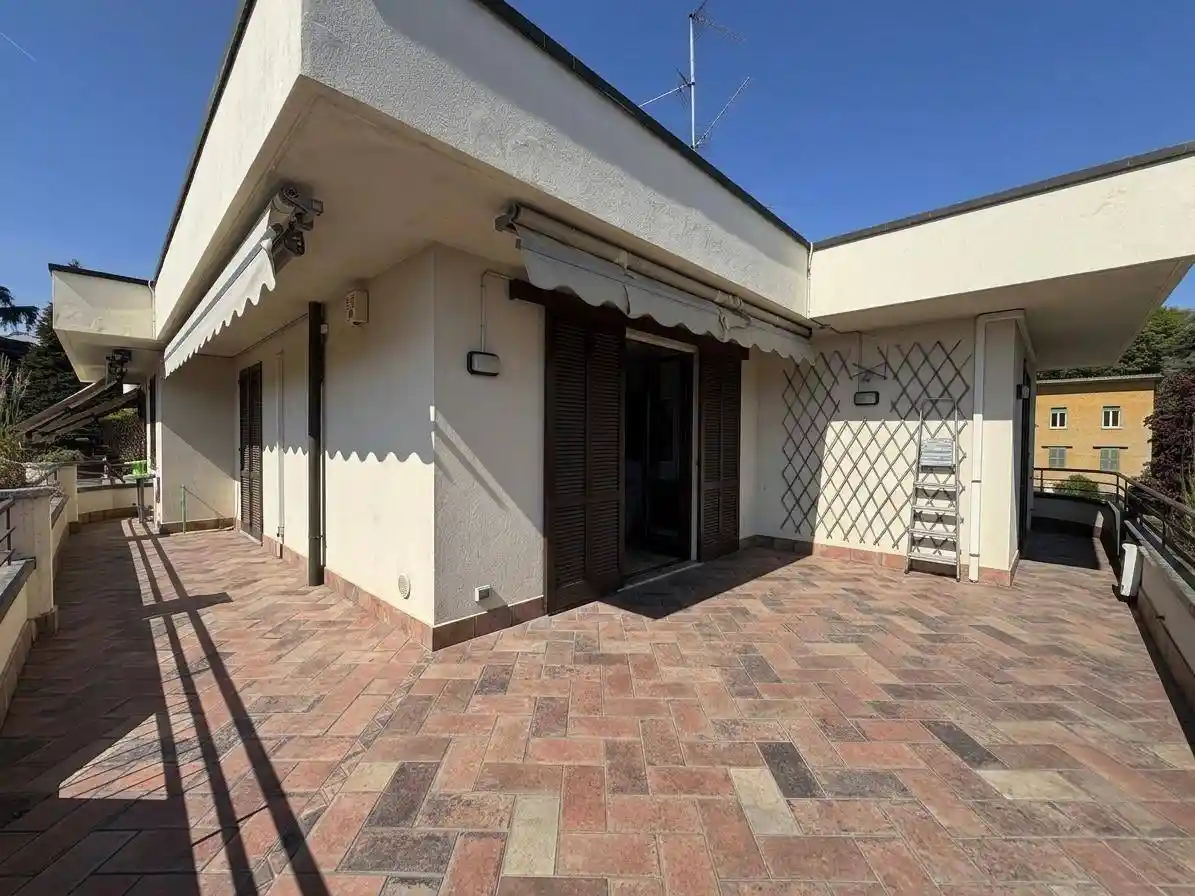 Appartamento in vendita a Arosio