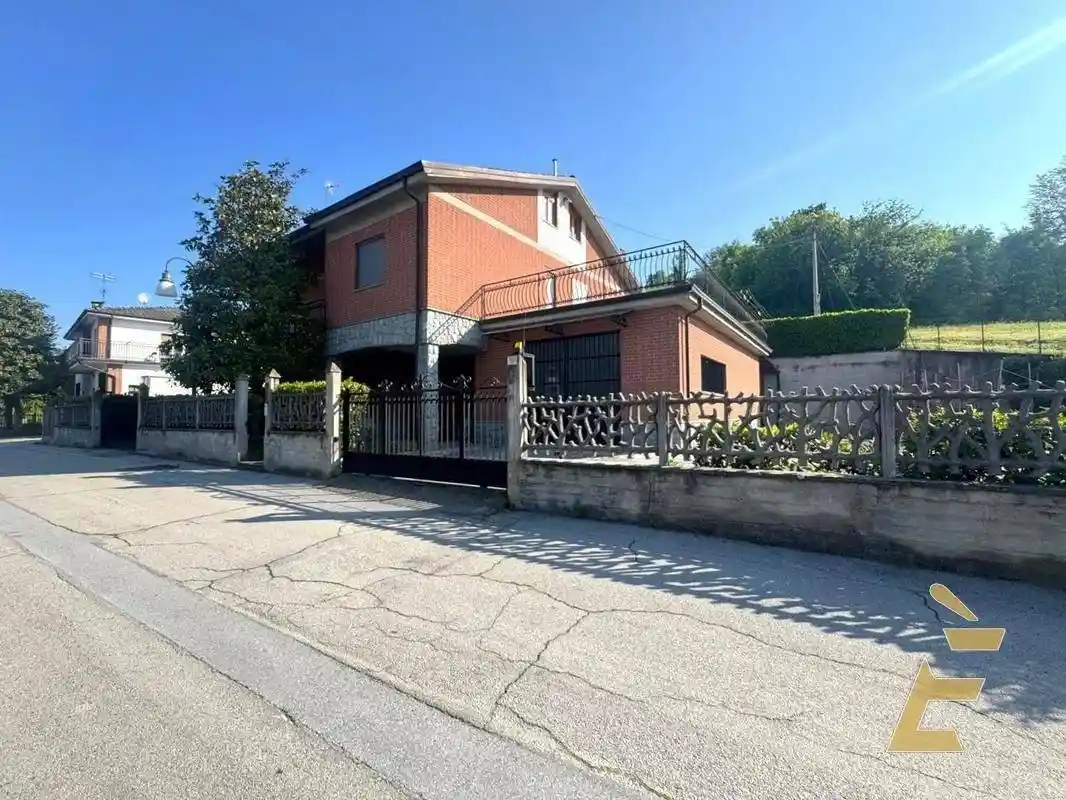 Villa in vendita a Dogliani