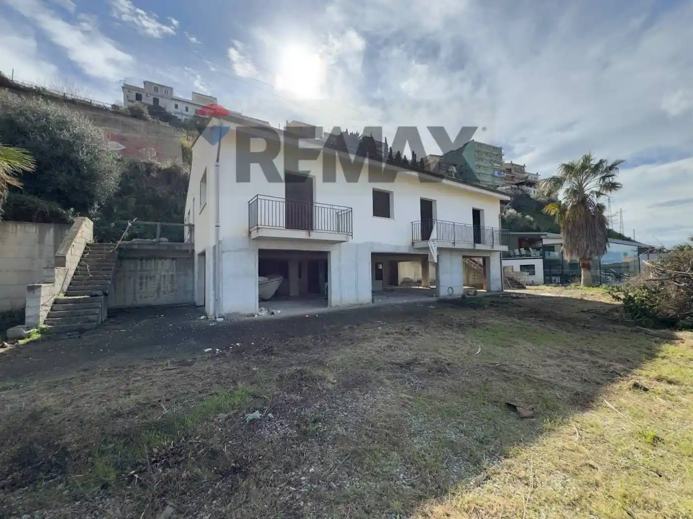 Casa indipendente in vendita a Campofelice di Roccella