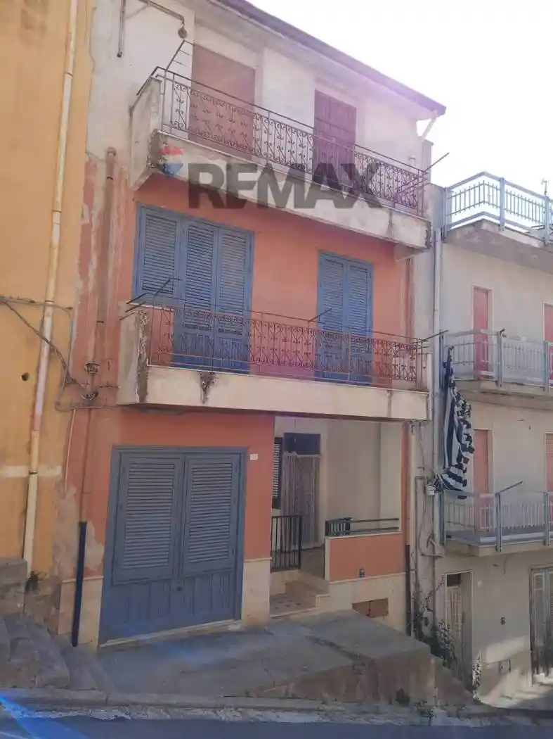 Casa indipendente in vendita a Camporeale