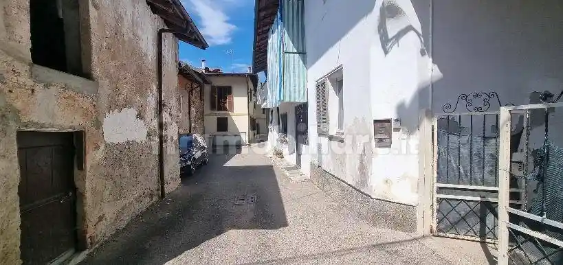 Casa indipendente in vendita a Maggiora
