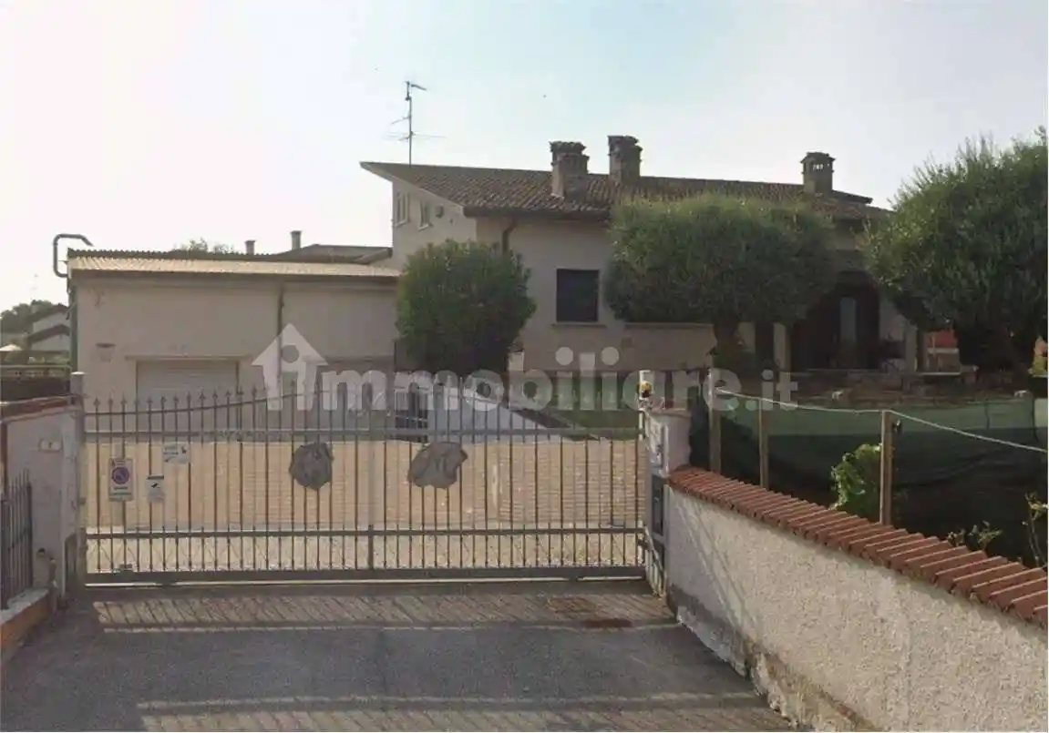 Villa in vendita a Asola