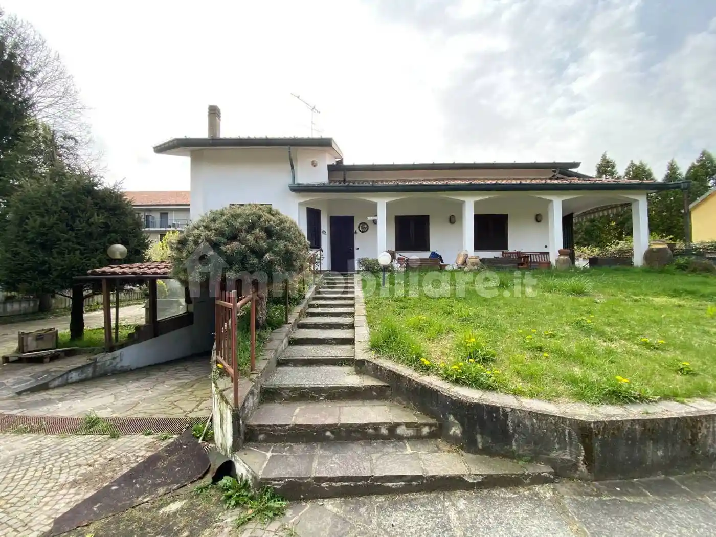 Villa in vendita a Zibido San Giacomo