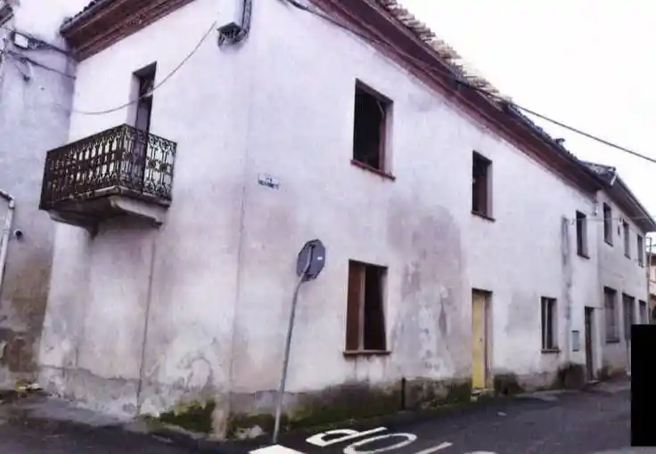 Palazzo - Stabile in vendita a Castelnuovo Bormida