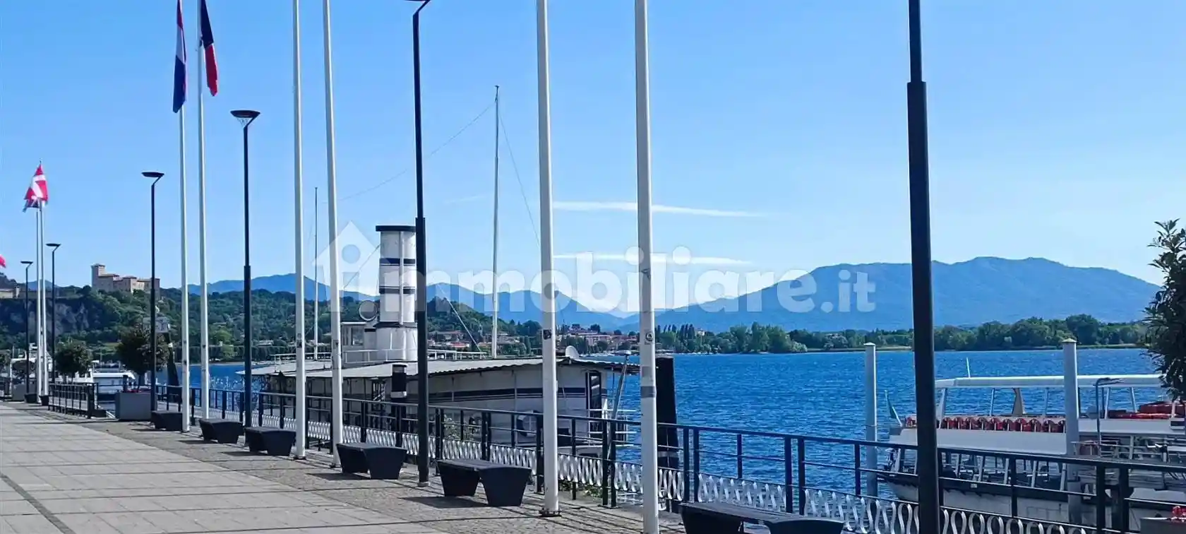 Appartamento in affitto a Arona
