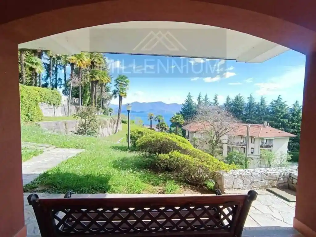 Appartamento in vendita a Arona