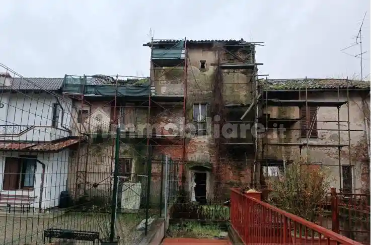 Palazzo - Stabile in vendita a Vigevano