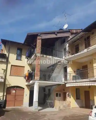 Appartamento in vendita a Malnate