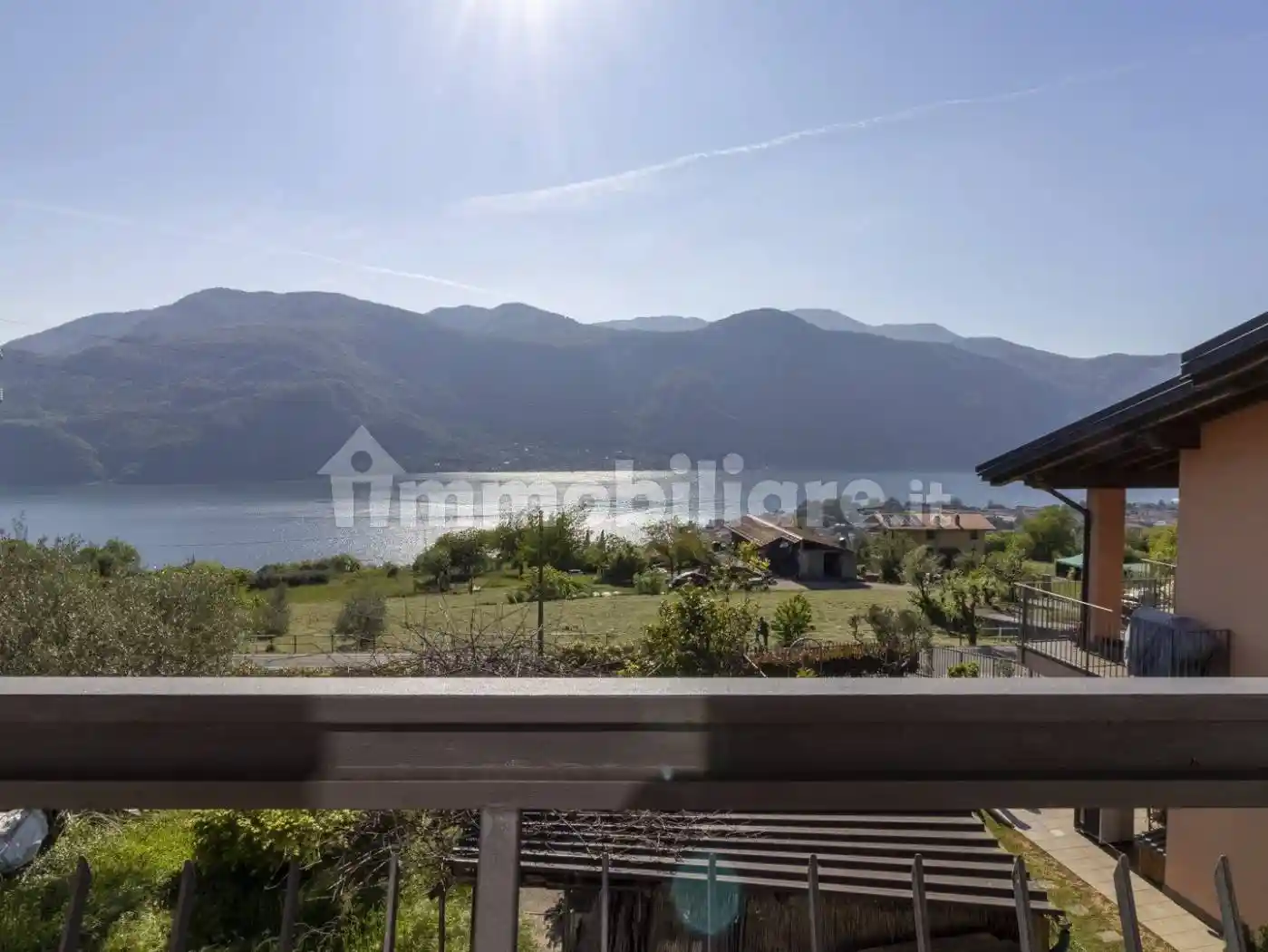 Appartamento in vendita a Abbadia Lariana