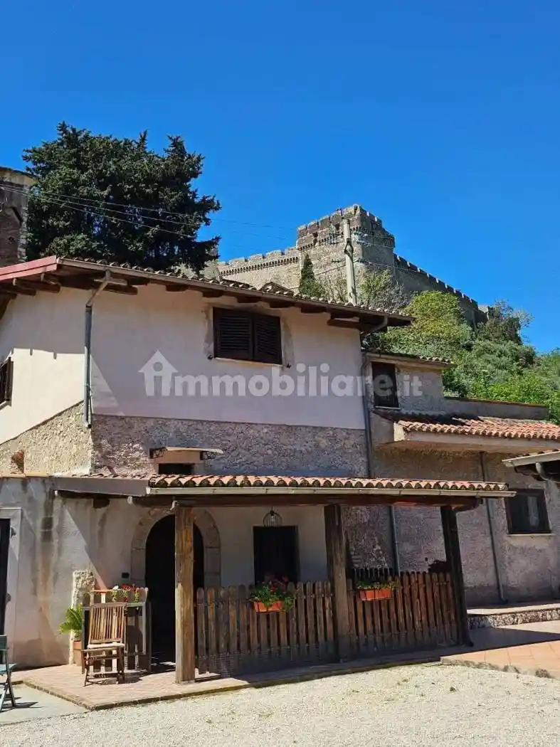 Villa in vendita a Sermoneta
