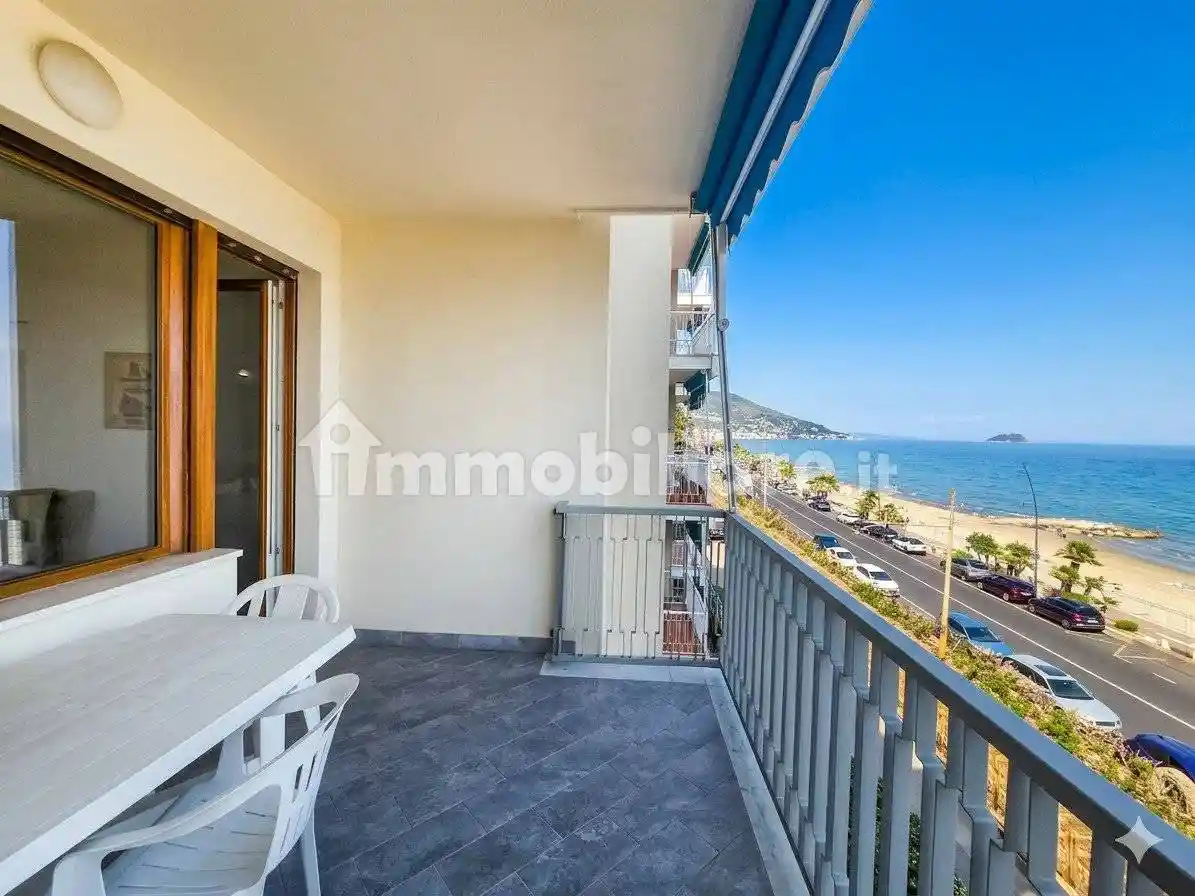 Appartamento in affitto a Laigueglia