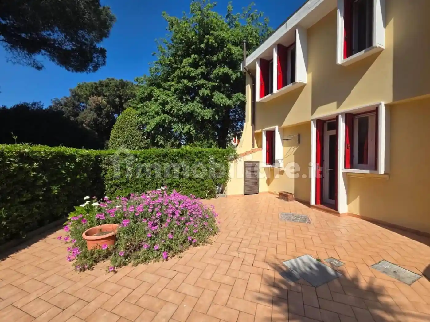 Villa in vendita a Cecina