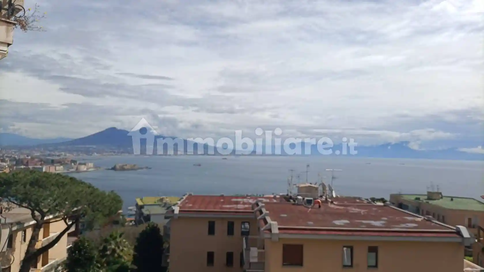 Appartamento in vendita a Napoli