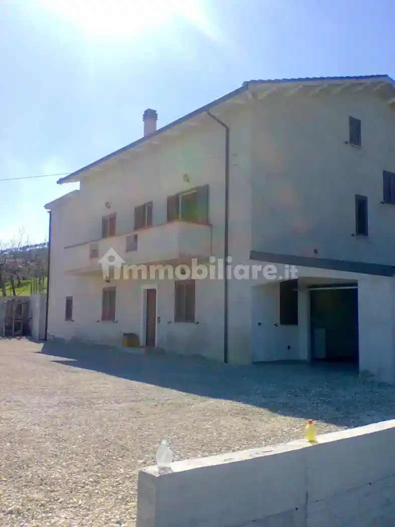 Rustico - Casale in vendita a Penne