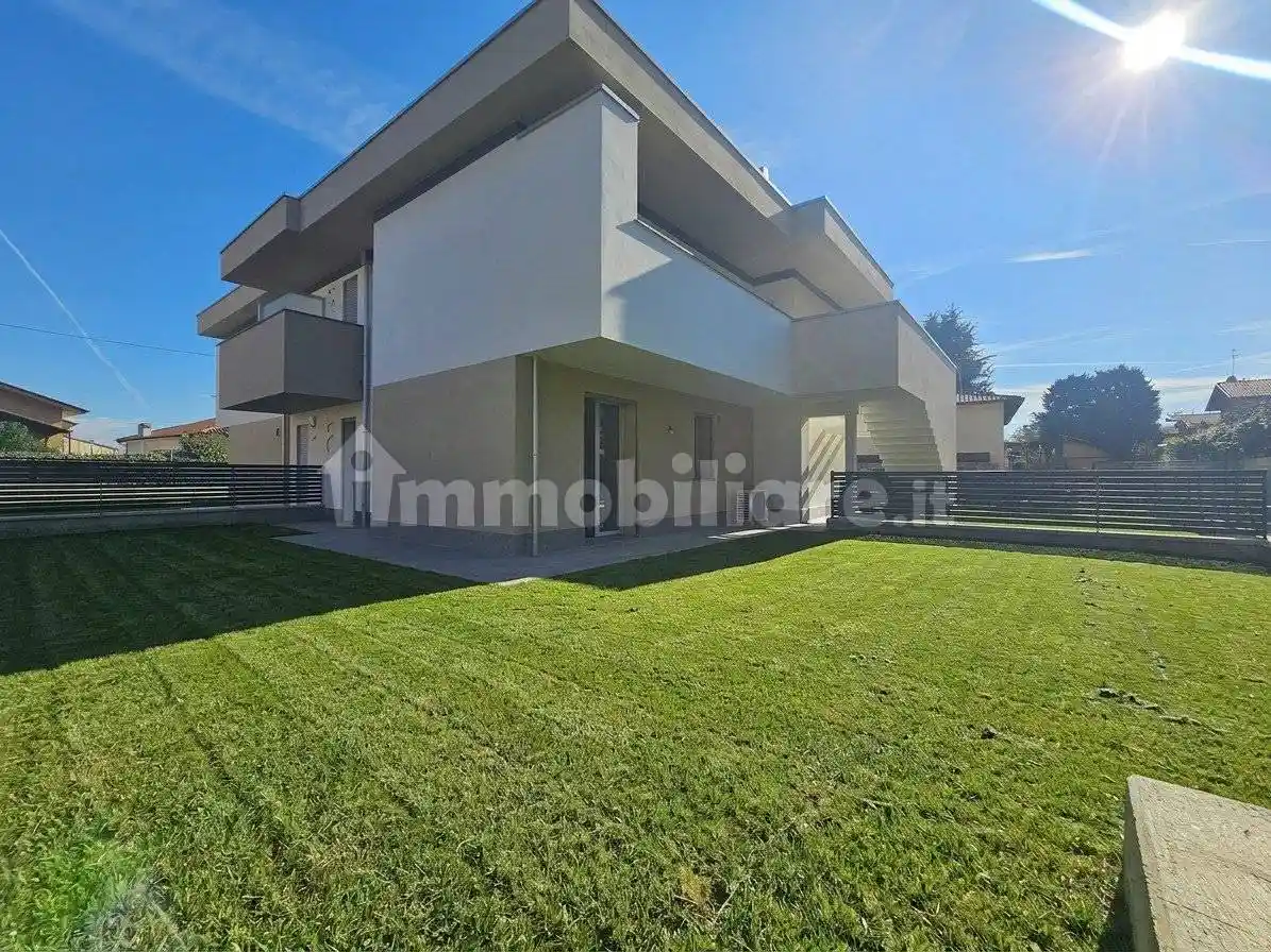 Appartamento in vendita a Brembate di Sopra