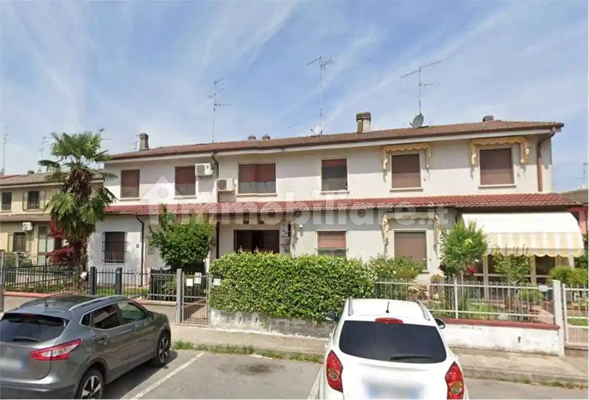 Villetta a schiera in vendita a Borgo Virgilio