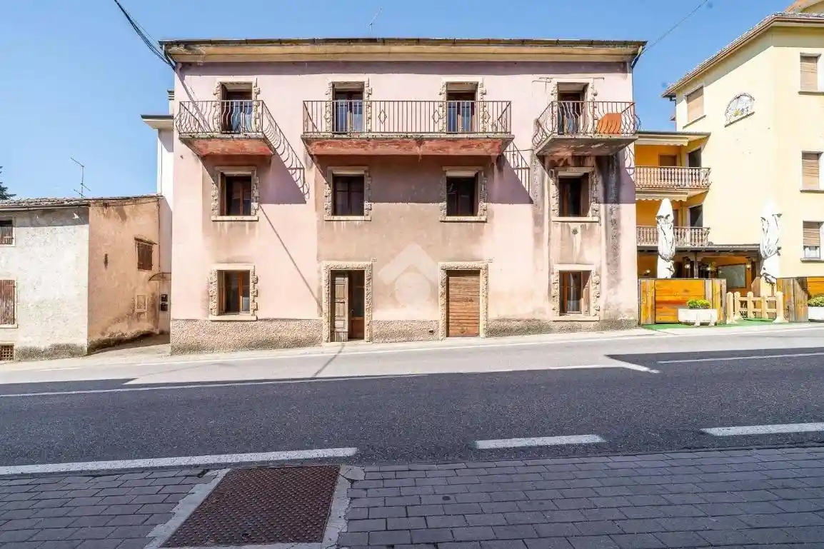 Rustico - Casale in vendita a Cerro Veronese