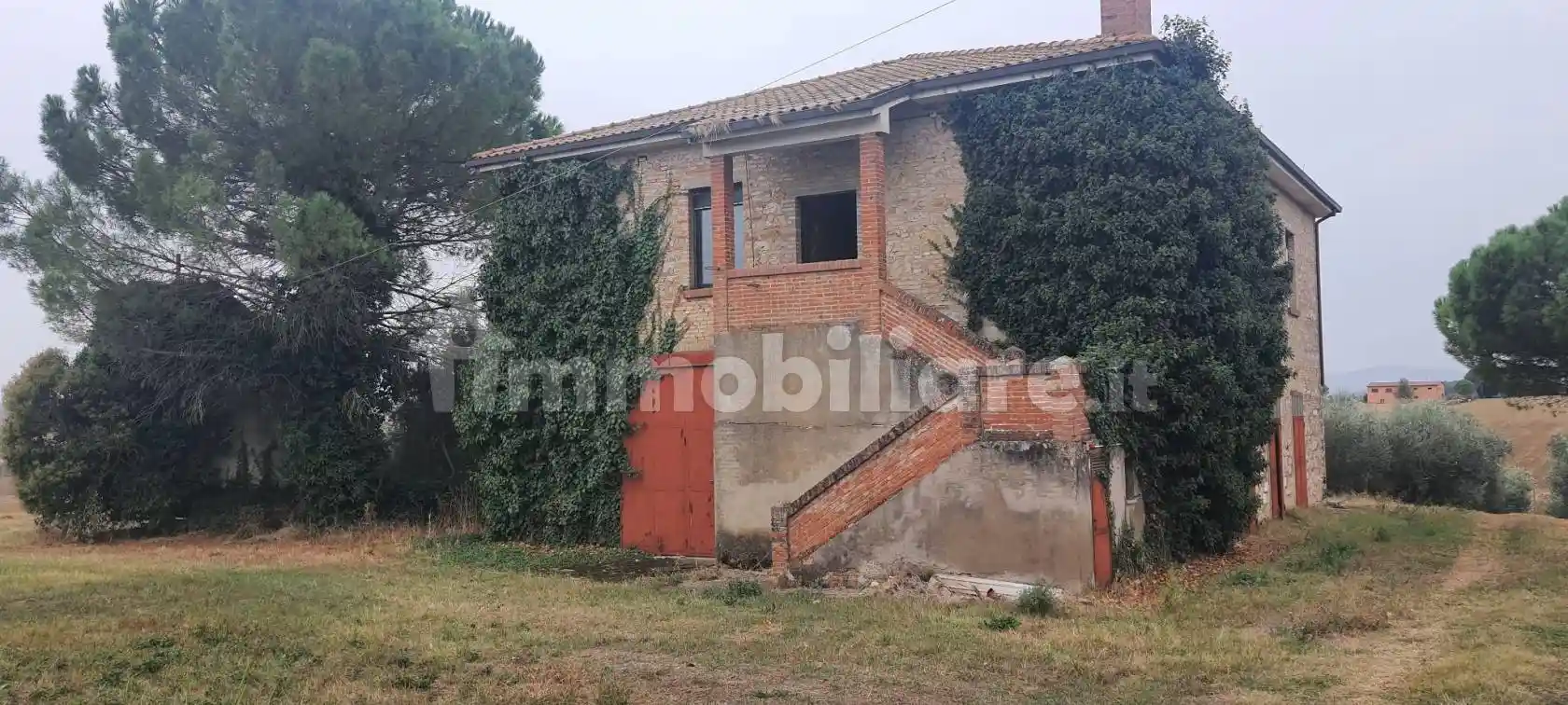 Rustico - Casale in vendita a Perugia