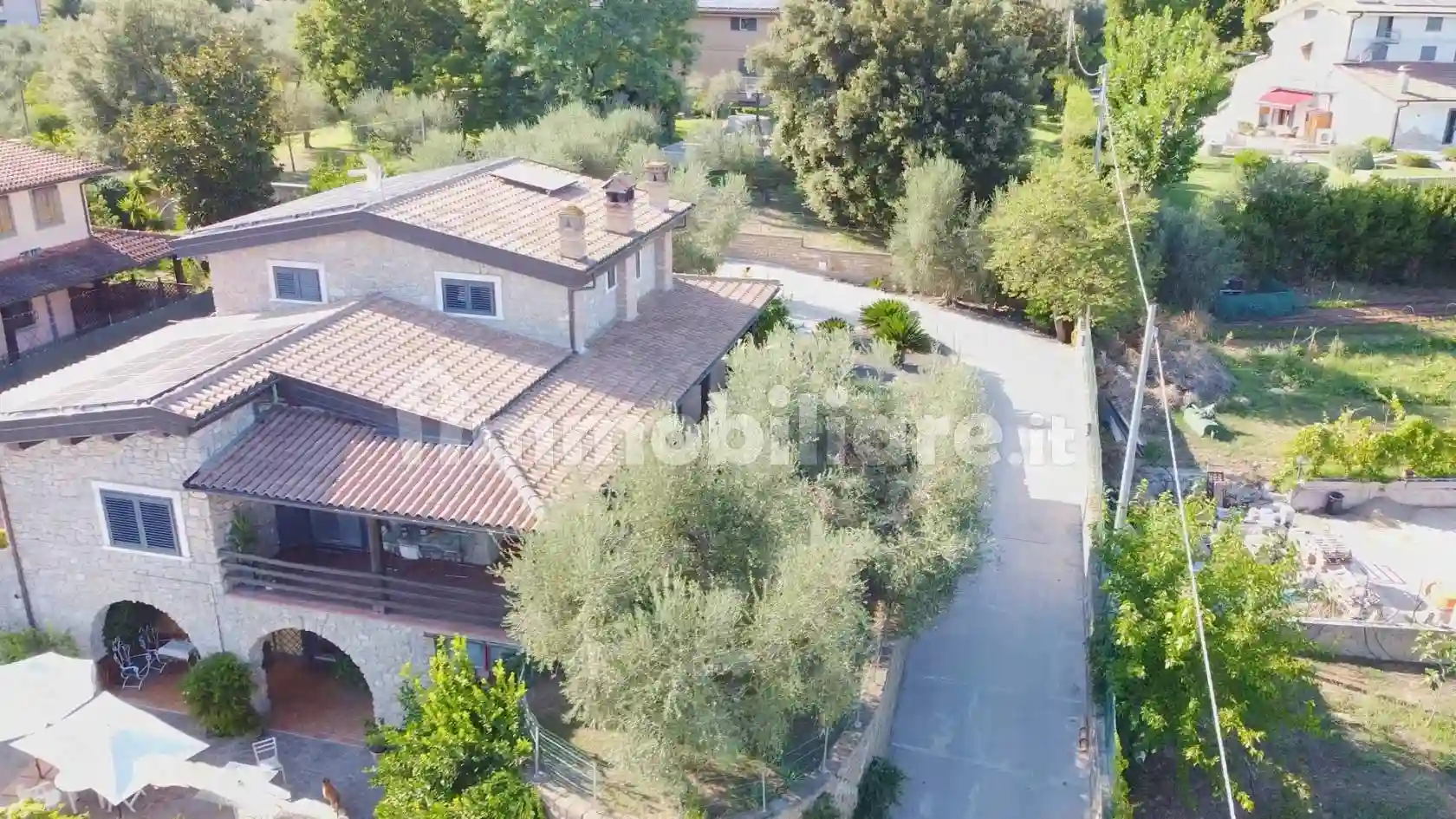 Villa - foto 2