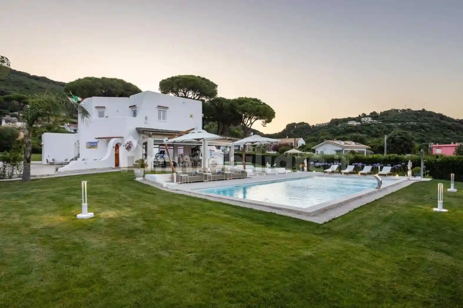 Villa - foto 2