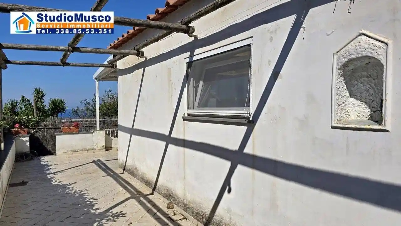Appartamento in affitto a Capri