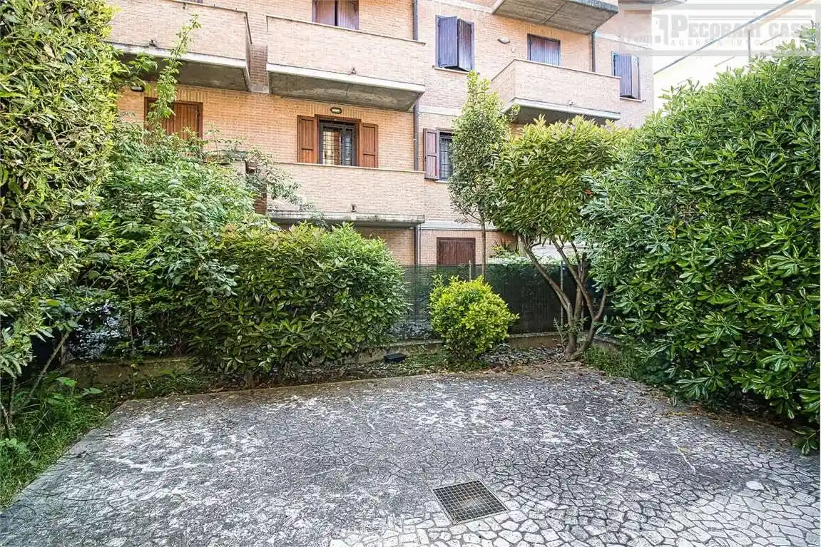 Villetta a schiera in vendita a Modena