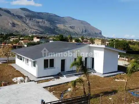 Villa in vendita a Carini