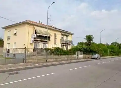 Appartamento in vendita a Lonate Pozzolo