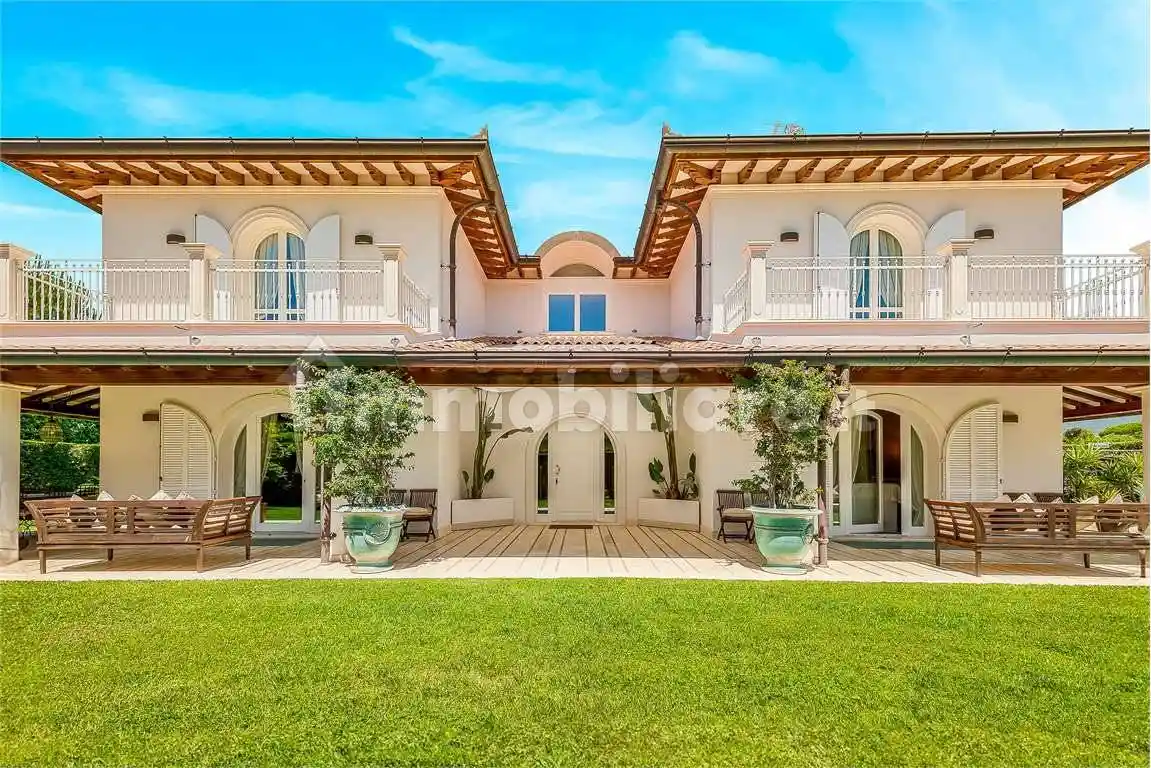 Villa in affitto a Forte dei Marmi