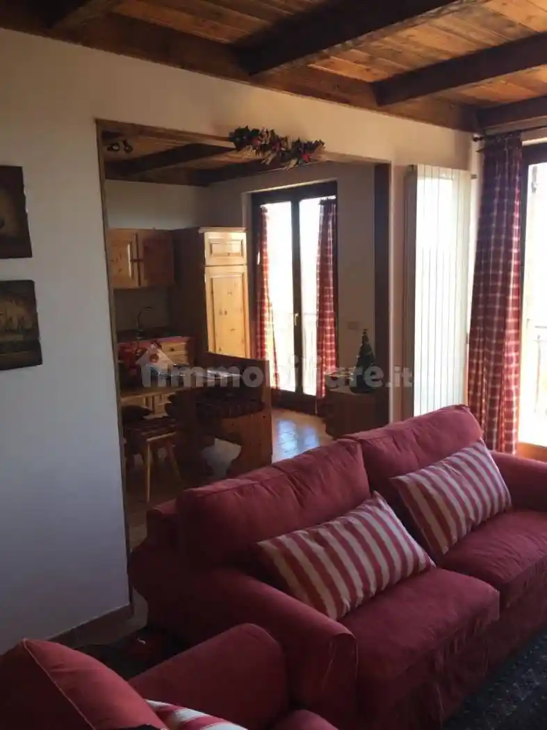 Appartamento in vendita a Rocca di Cambio