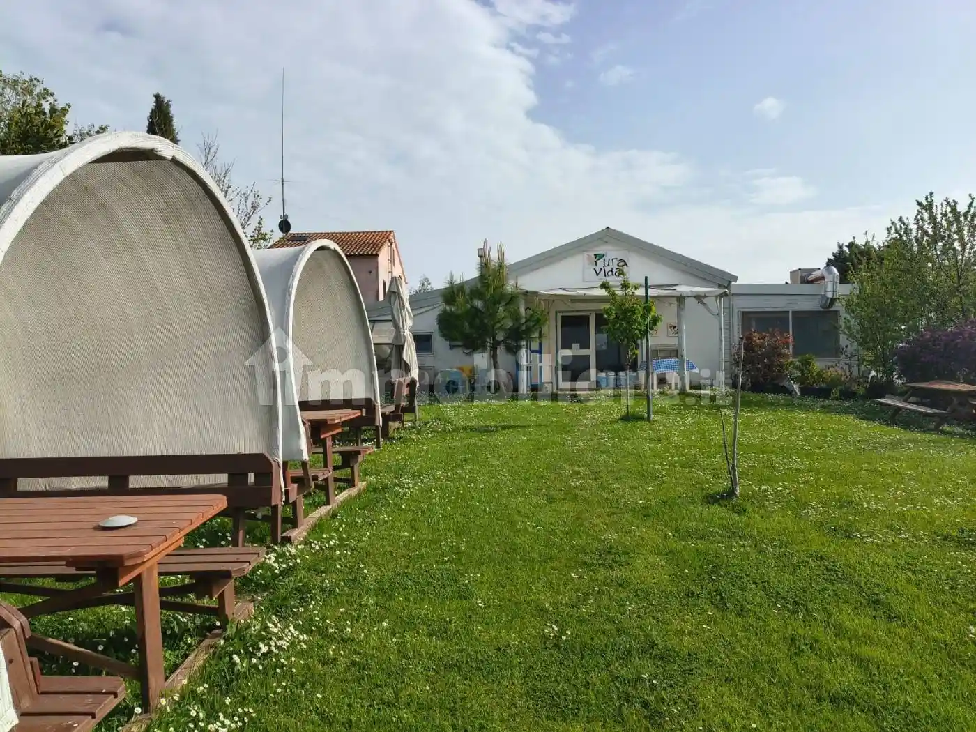 Rustico - Casale in vendita a Chiaravalle