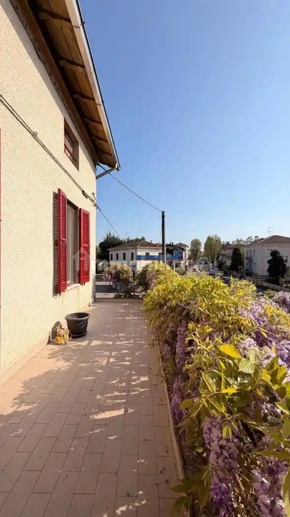Casa indipendente in vendita a Medesano